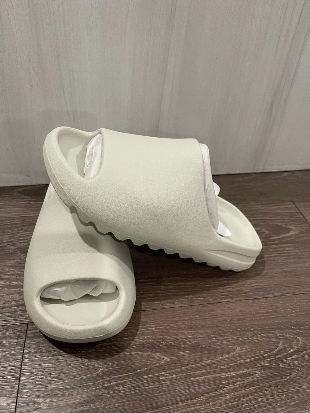 YZY YS-01 Cream Slides Men's Size 11